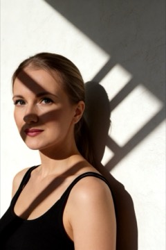 Fashion Magazine — example 16