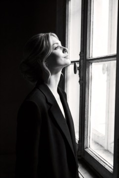 Studio Black & White — example 18